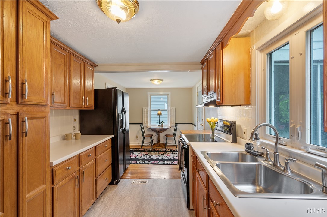 210 Hunt Drive, Manlius, New York image 14