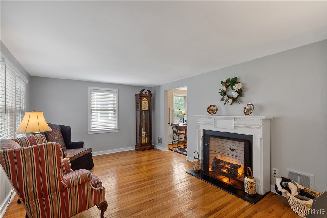 210 Hunt Drive, Manlius, New York image 5