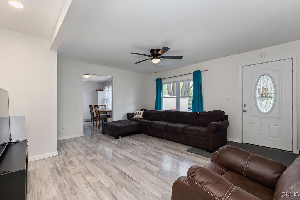 5831 Reis Drive, Cicero, New York image 14