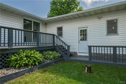 Tiny photo for 3299 Mohawk Street, New Hartford, NY 13413 (MLS # S1691068)