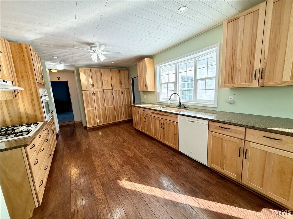 1001 Cold Springs Road