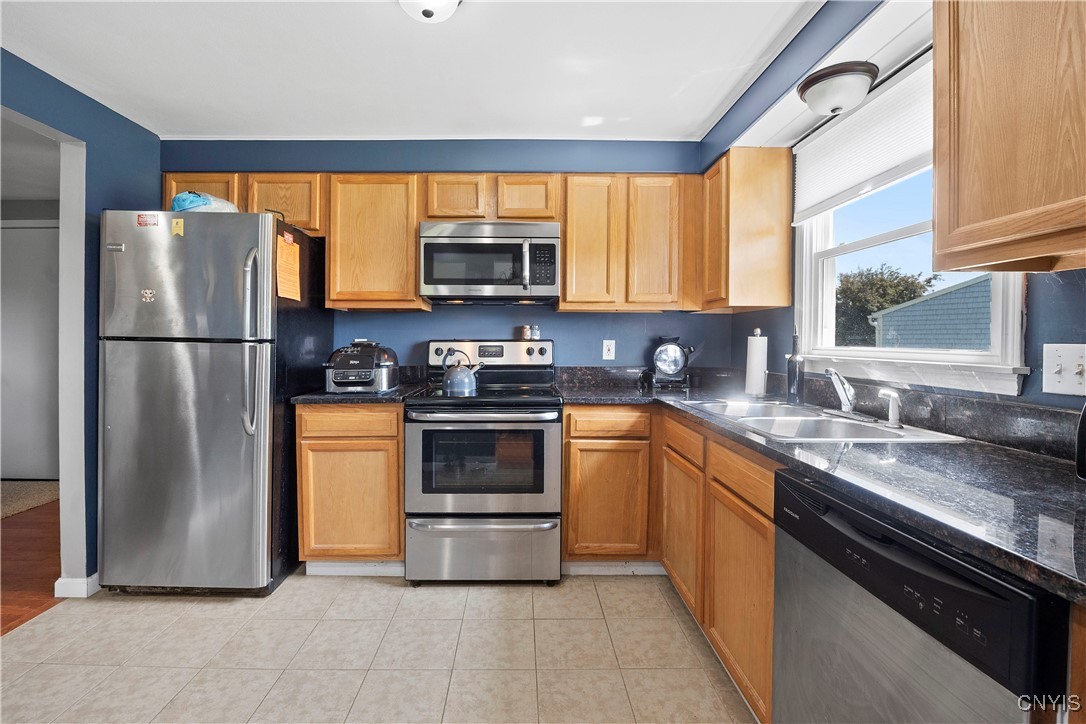 6121 Diffin Road, Cicero, New York image 7