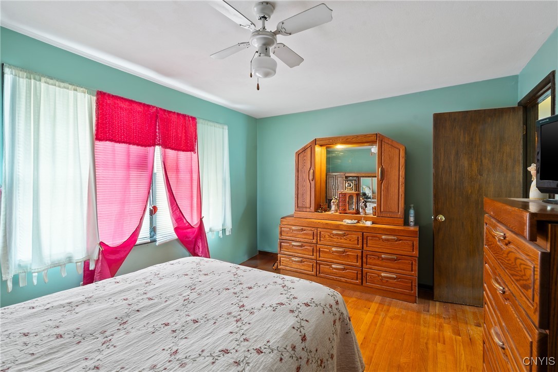 8230 Bitternut Lane, Clay, New York image 16