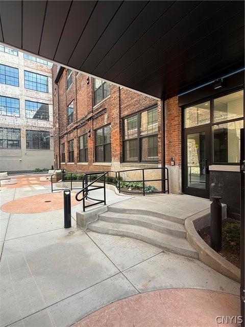 Tiny photo for 1117 W Fayette Street #202, Syracuse, NY 13204 (MLS # S1725989)