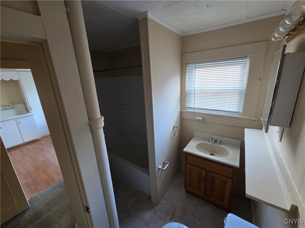 Watertown City, New York 13601, United States, 7 Bedrooms Bedrooms, ,3 BathroomsBathrooms,Residential,Active,241850