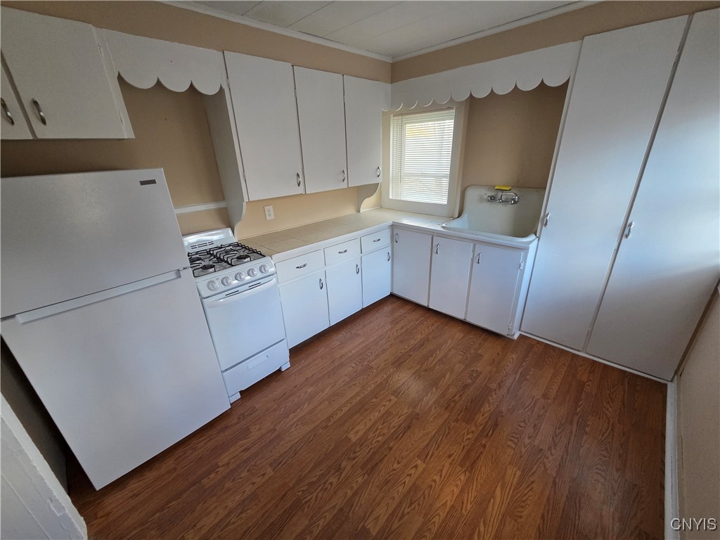 Watertown City, New York 13601, United States, 7 Bedrooms Bedrooms, ,3 BathroomsBathrooms,Residential,Active,241850