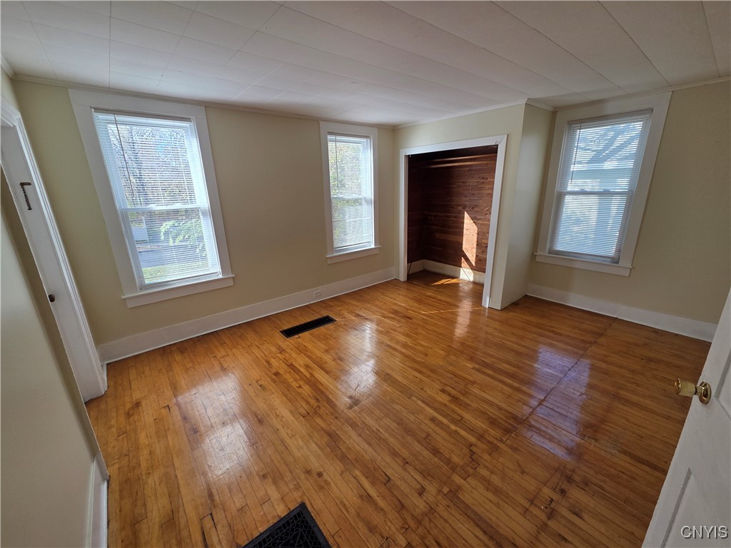 Watertown City, New York 13601, United States, 7 Bedrooms Bedrooms, ,3 BathroomsBathrooms,Residential,Active,241850