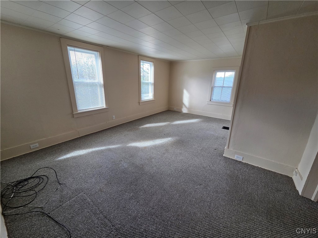 Watertown City, New York 13601, United States, 7 Bedrooms Bedrooms, ,3 BathroomsBathrooms,Residential,Active,241850