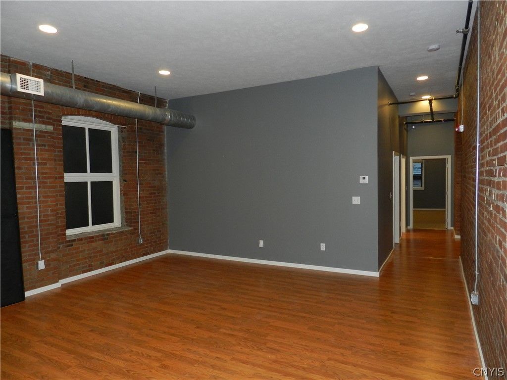 Photo of 317 S Clinton Street #3A, Syracuse, NY 13202 (MLS # S1666444)