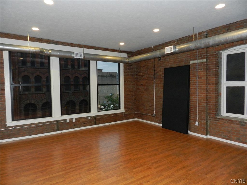 Photo of 317 S Clinton Street #3A, Syracuse, NY 13202 (MLS # S1666444)