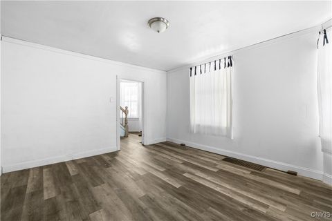 Tiny photo for 3566 Oneida Street, New Hartford, NY 13413 (MLS # S1655198)