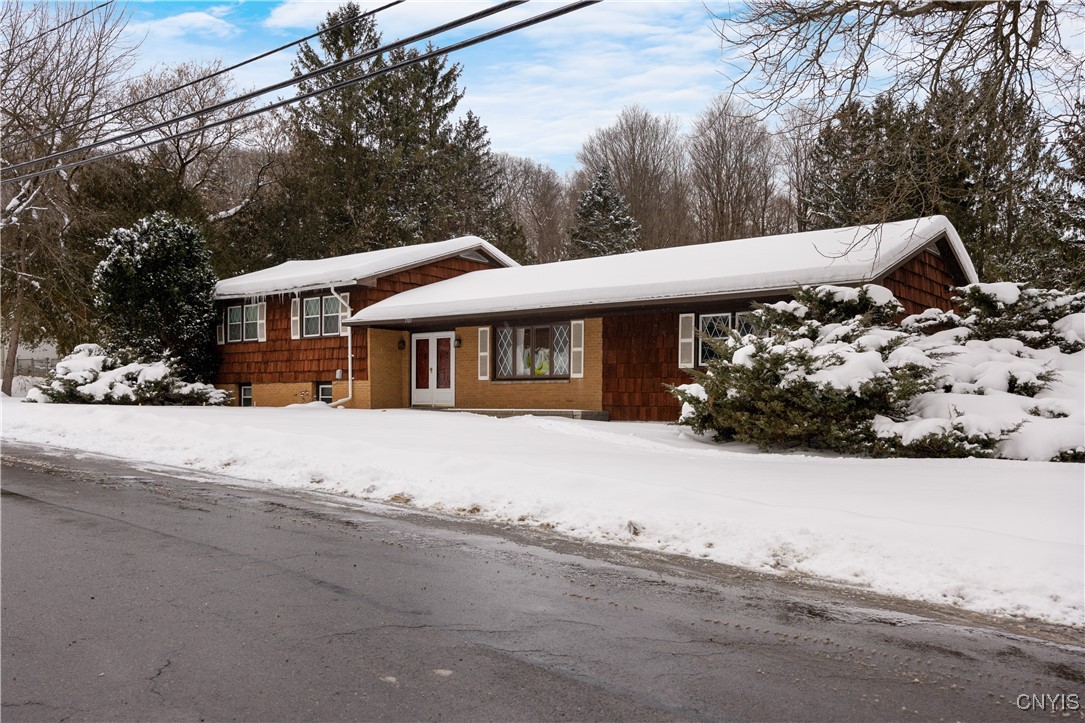 7705 King Road, Manlius, New York image 2