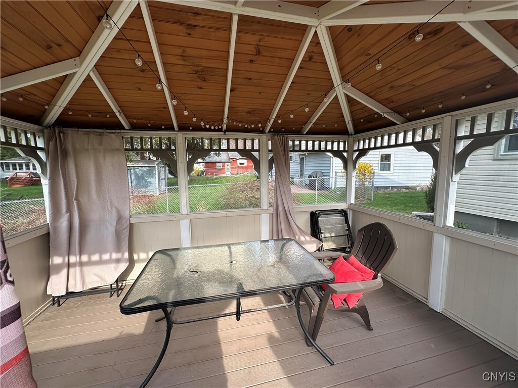 98 Hier Avenue, Clay, New York image 34