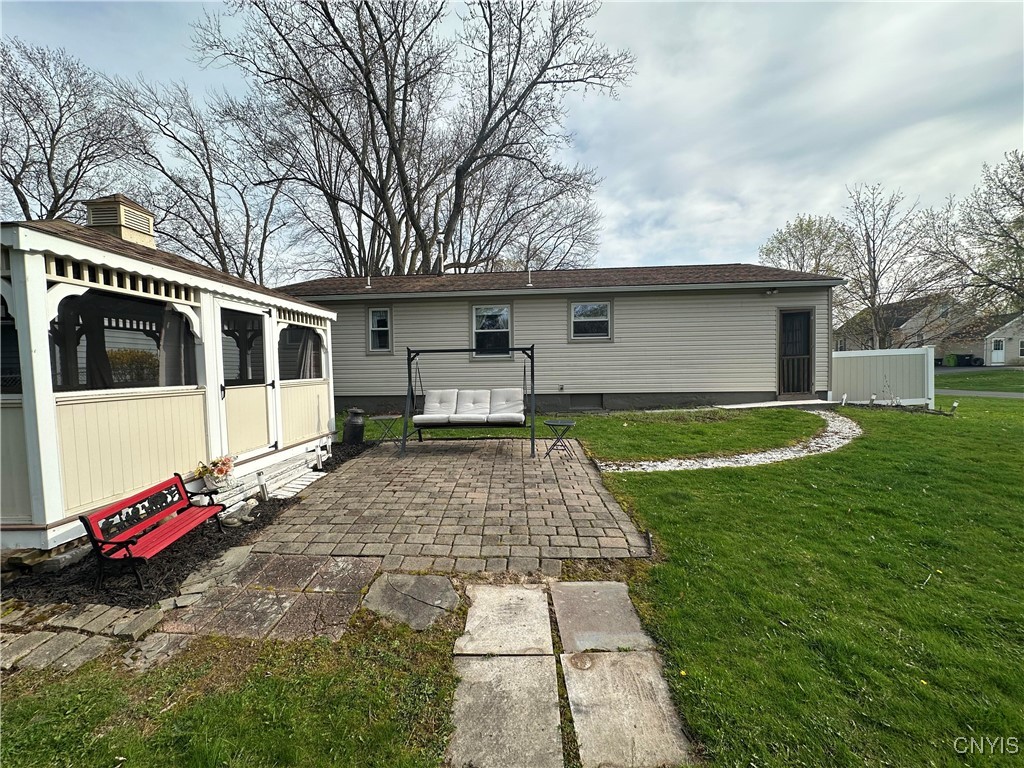 98 Hier Avenue, Clay, New York image 33
