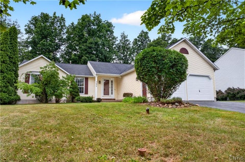 Homes For Sale - 7554 Sugarwood Lane<br/> Onondaga County, Clay, NY 13212