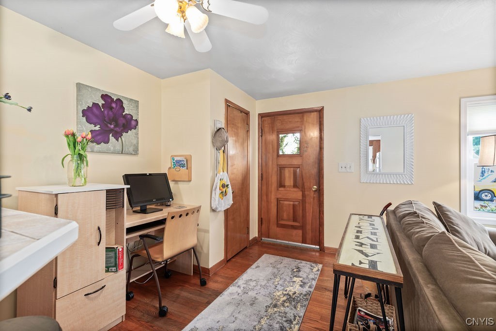 118 Lawdon Street, Clay, New York image 8