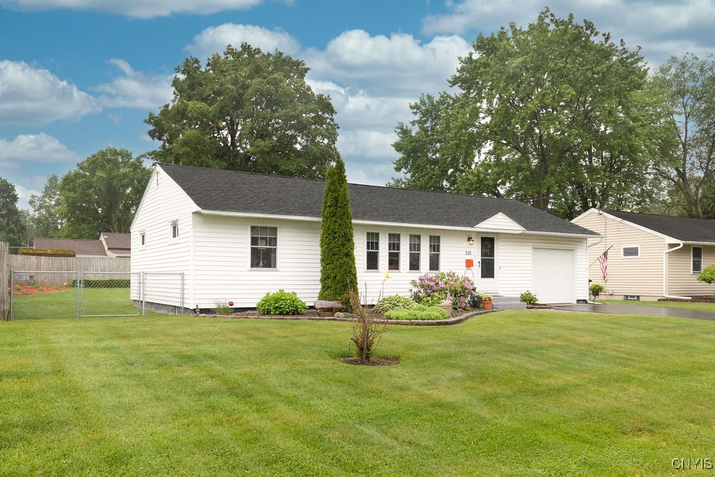 118 Lawdon Street, Clay, New York image 1