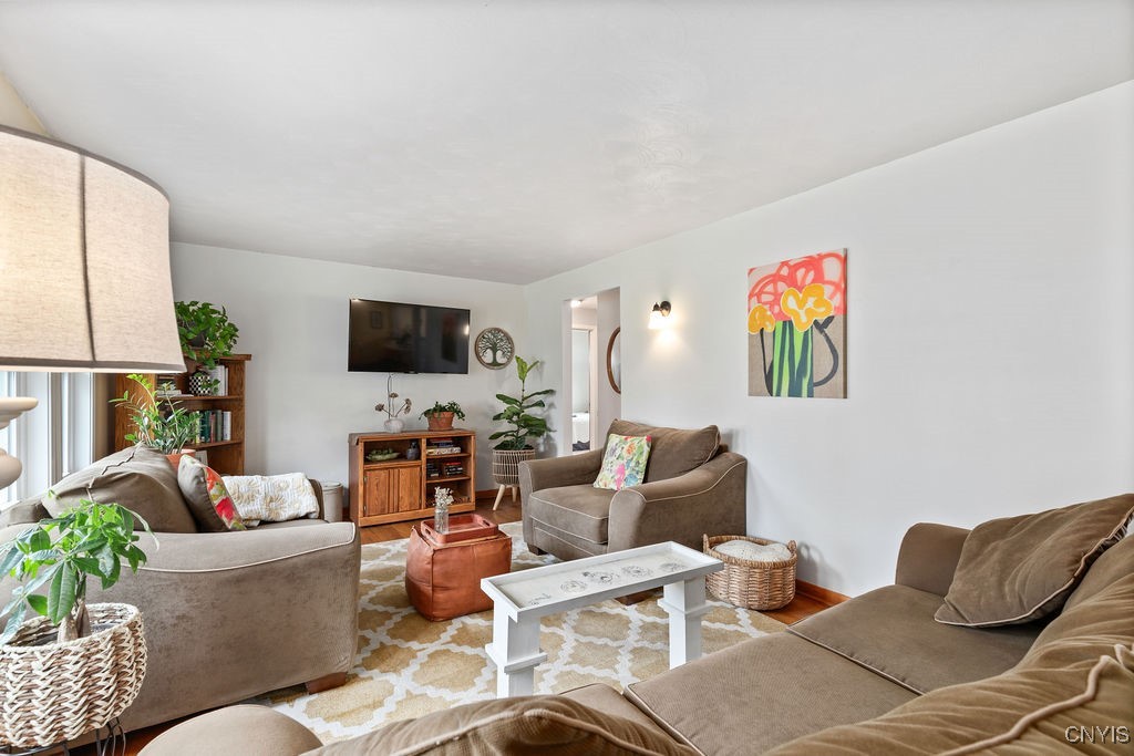 118 Lawdon Street, Clay, New York image 13