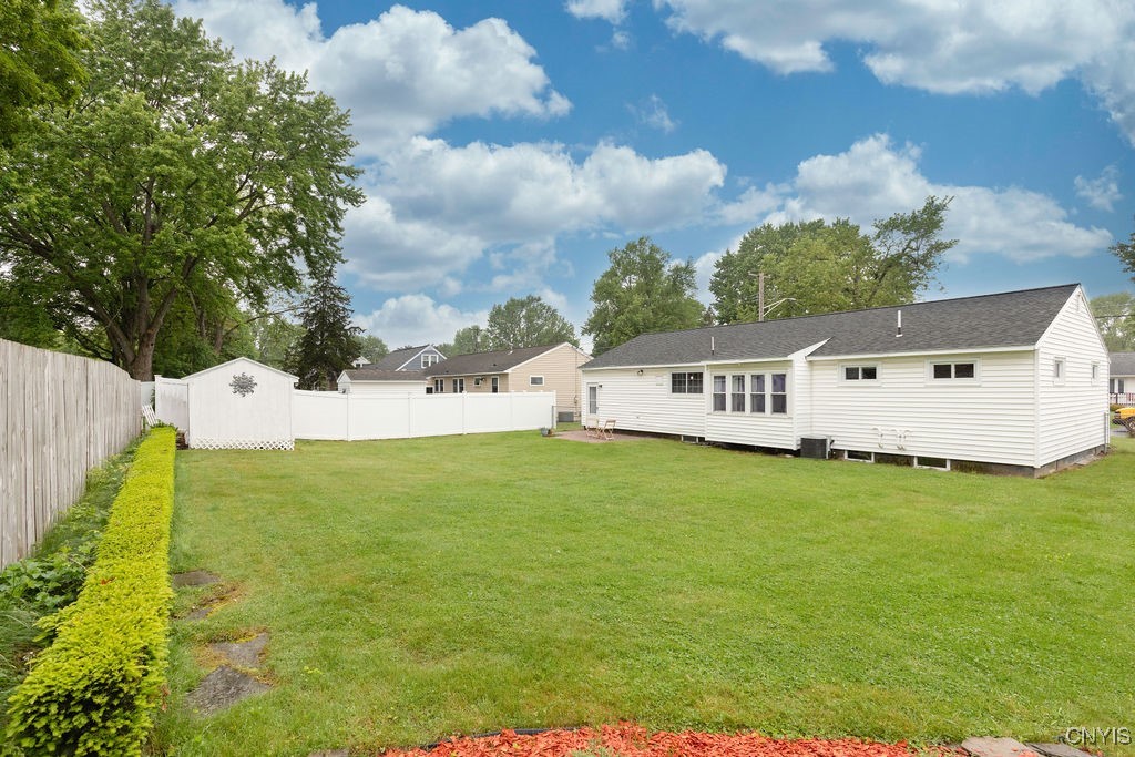 118 Lawdon Street, Clay, New York image 3