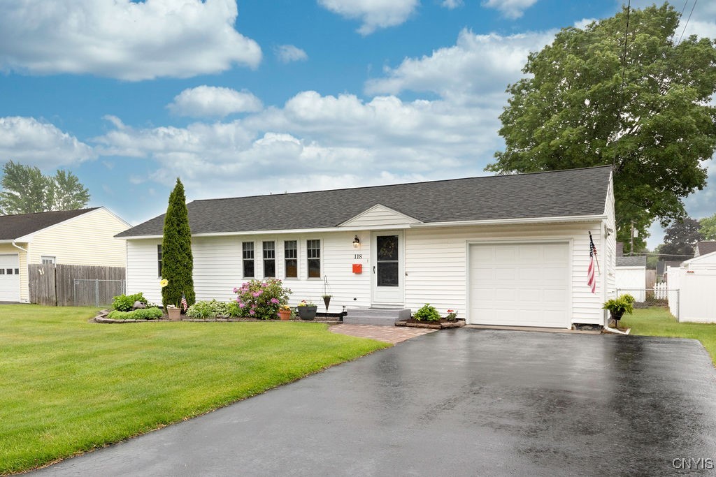 118 Lawdon Street, Clay, New York image 2