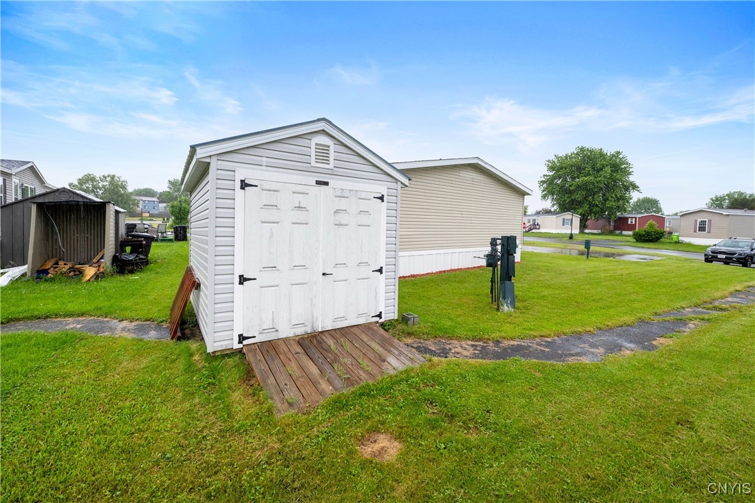 5001 Acton Lane, Clay, New York image 37