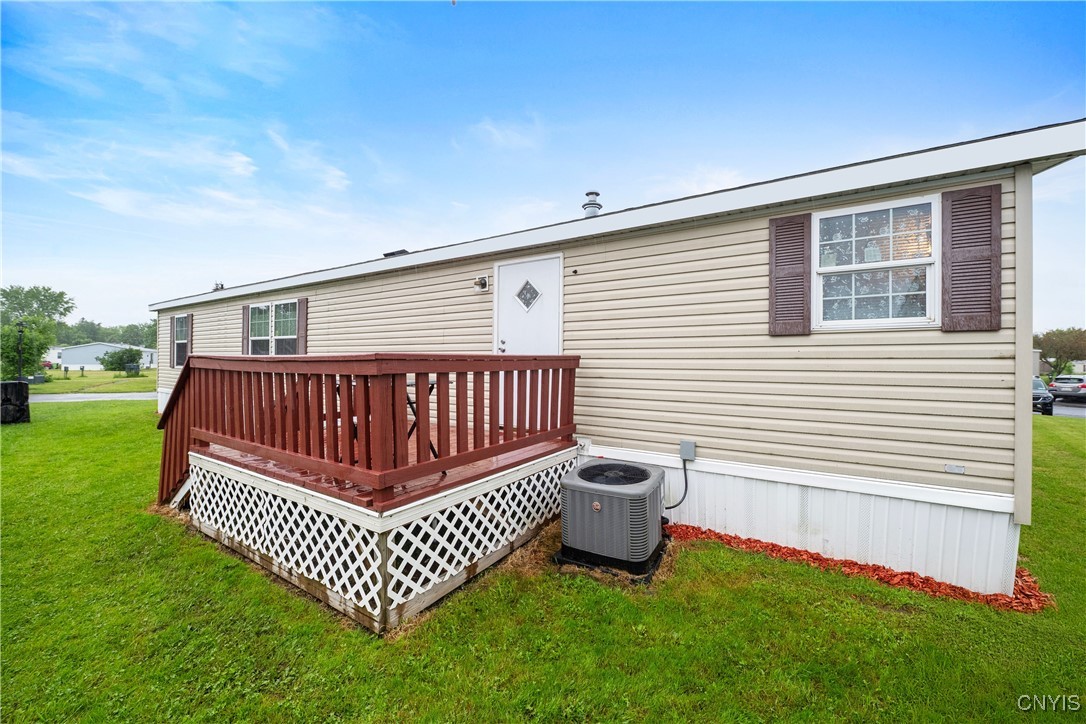 5001 Acton Lane, Clay, New York image 36