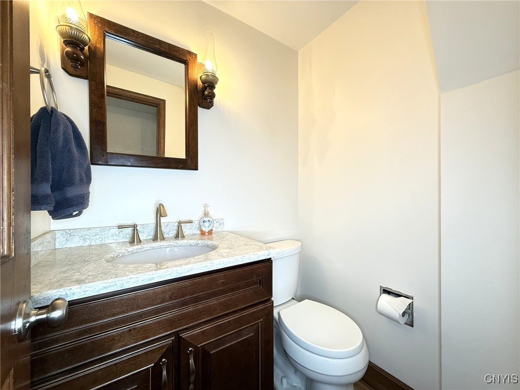 4936 Look Kinney Circle Cir, Clay, New York image 18