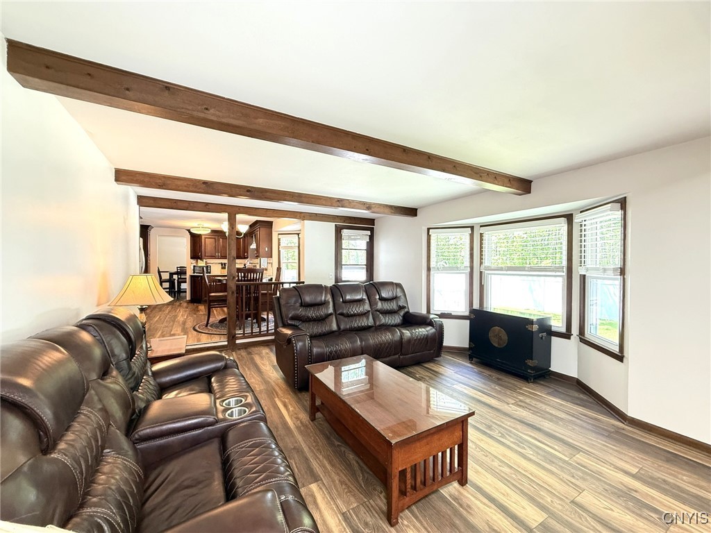 4936 Look Kinney Circle Cir, Clay, New York image 12