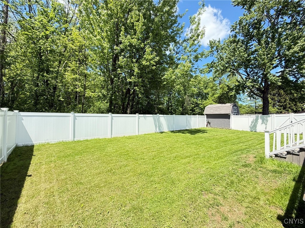 4936 Look Kinney Circle Cir, Clay, New York image 33