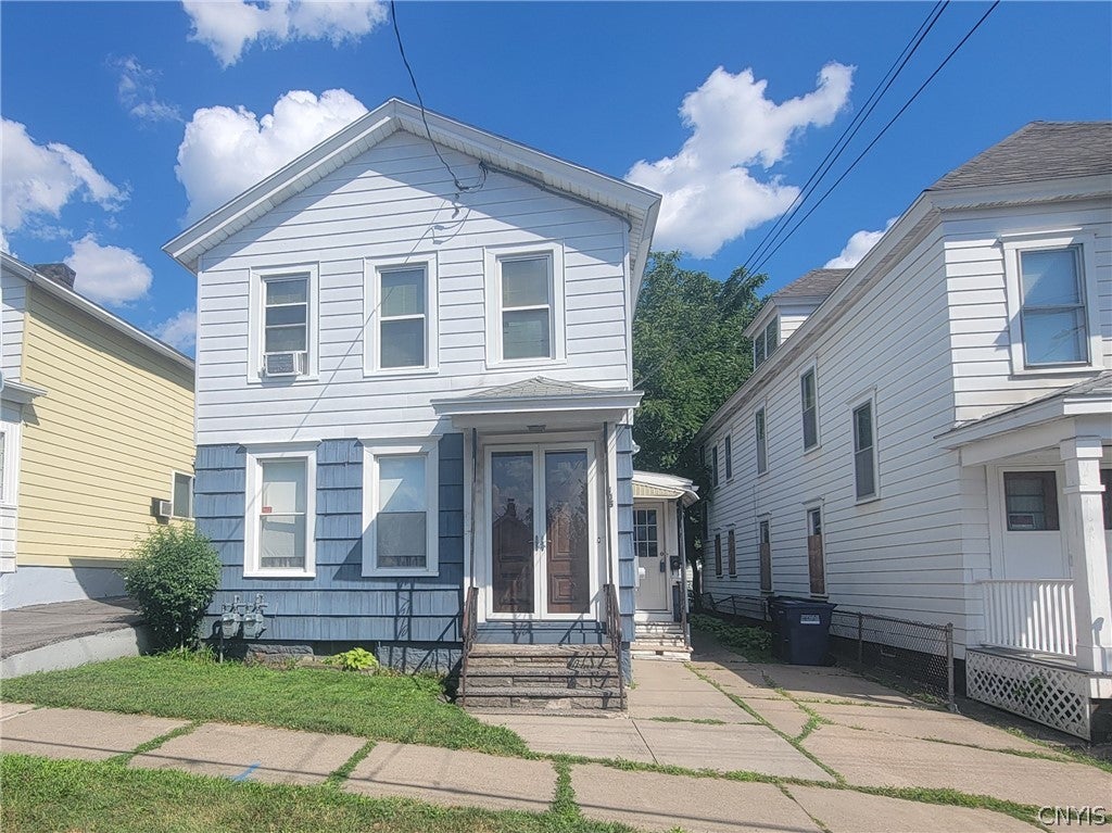 Photo of 606 E Division Street, Syracuse, NY 13208 (MLS # S1704457)