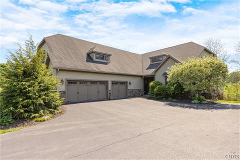 Condo For Sale - 120 Buchmans Close Circle<br/> Onondaga County, Manlius, NY 13066