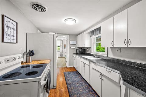 Tiny photo for 116 Genesee Street, Lenox, NY 13032 (MLS # S1704879)