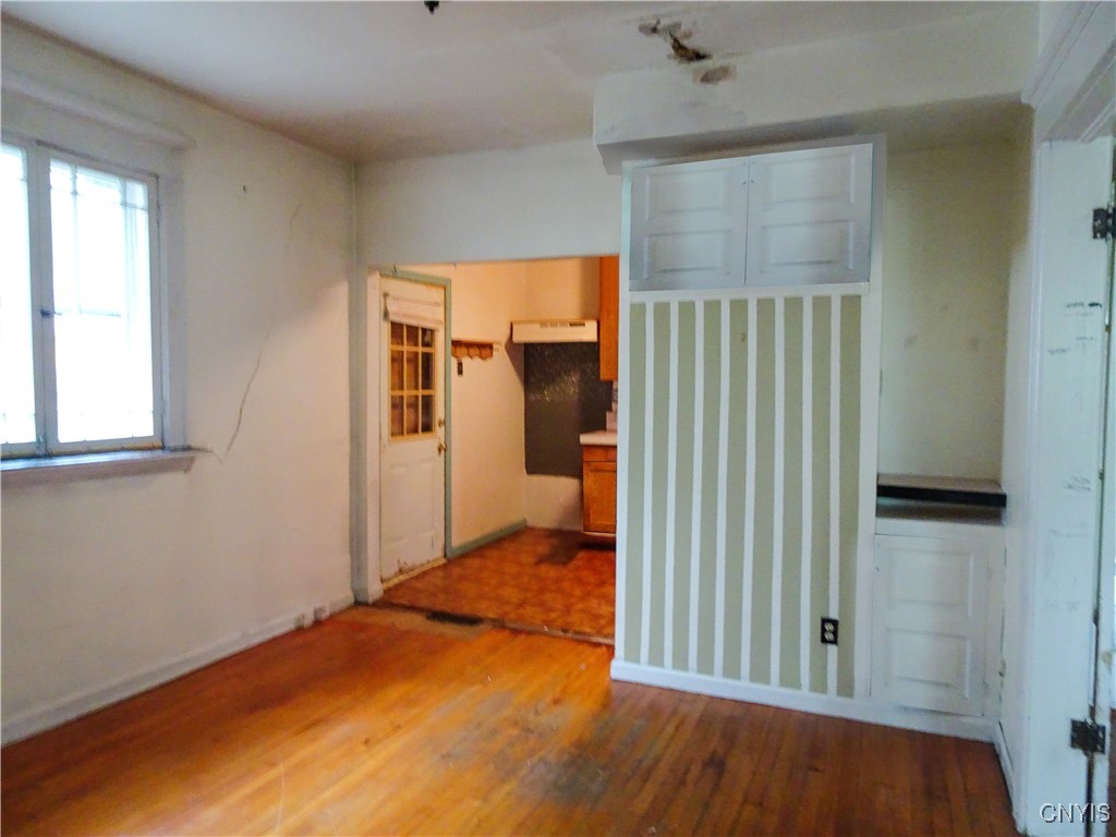 54 Hartford Terrace Ter, New Hartford, New York image 6