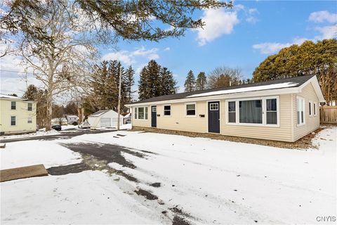 Tiny photo for 25 Mcpherson Street, New Hartford, NY 13417 (MLS # S1660448)