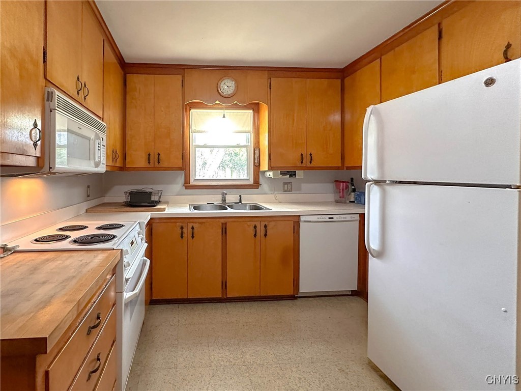 20 Janet Terrace, New Hartford, New York image 10