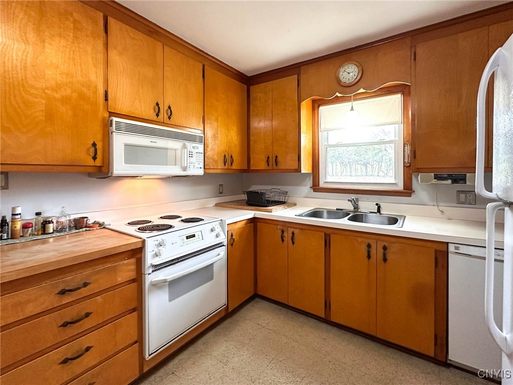 20 Janet Terrace, New Hartford, New York image 11