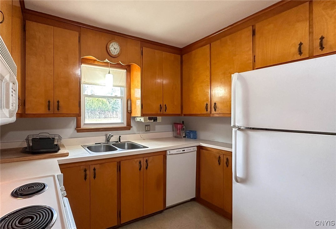 20 Janet Terrace, New Hartford, New York image 12