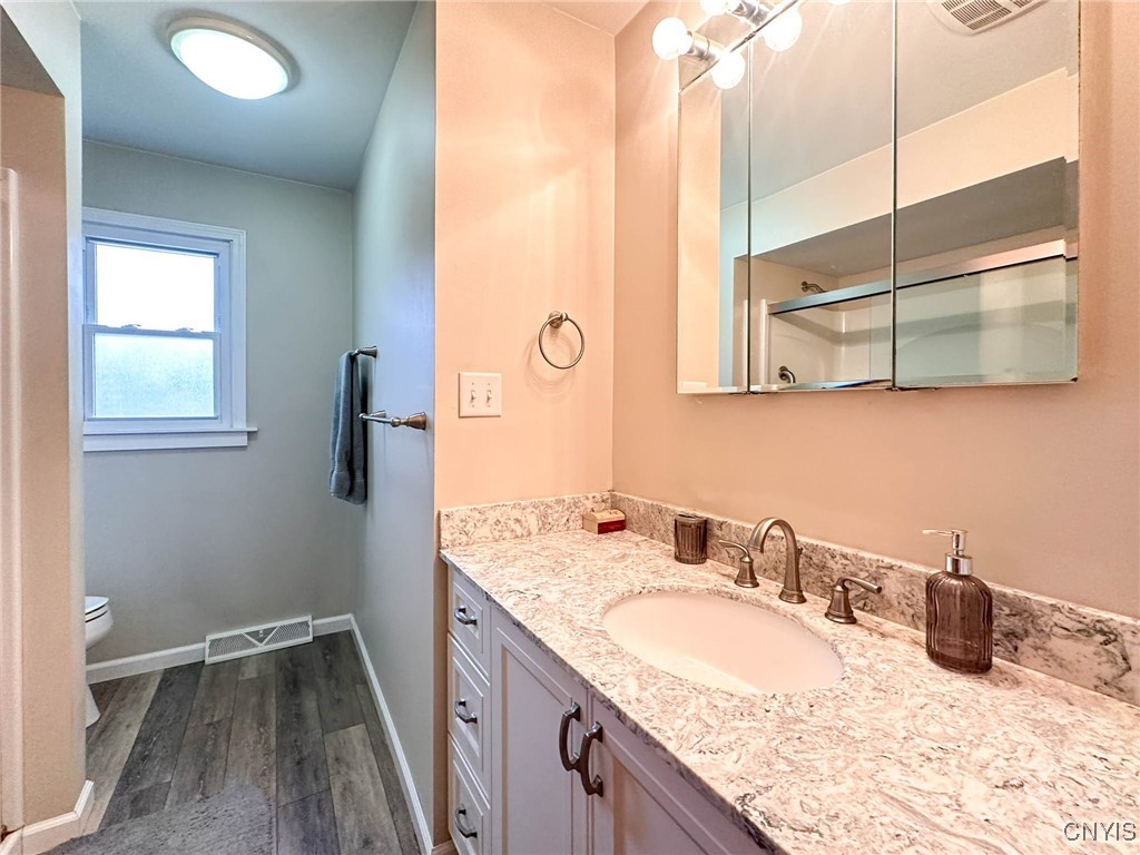 20 Janet Terrace, New Hartford, New York image 15