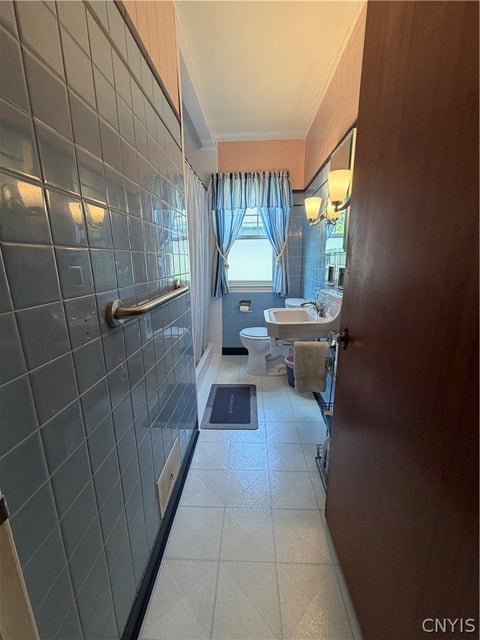 Tiny photo for 117 Fay Park Drive, Clay, NY 13212 (MLS # S1701804)