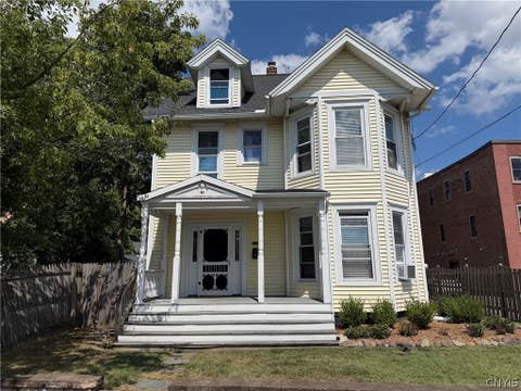 Photo of 204 Brow Street, Salina, NY 13088 (MLS # S1709161)