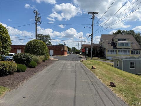 Tiny photo for 204 Brow Street, Salina, NY 13088 (MLS # S1709161)