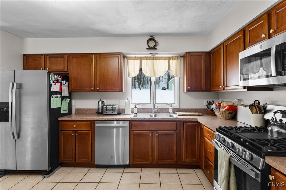 41 Clintonview Boulevard, New Hartford, New York image 15