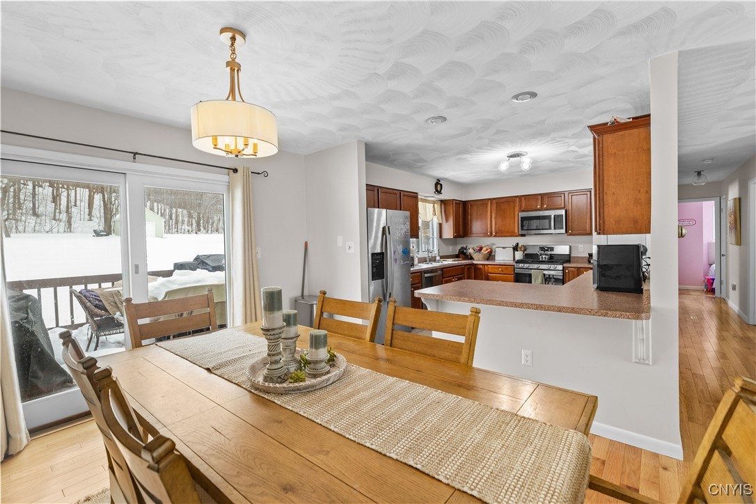 41 Clintonview Boulevard, New Hartford, New York image 9
