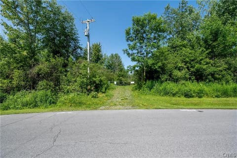 Tiny photo for 5592 Nancy Avenue, Cicero, NY 13029 (MLS # S1700469)