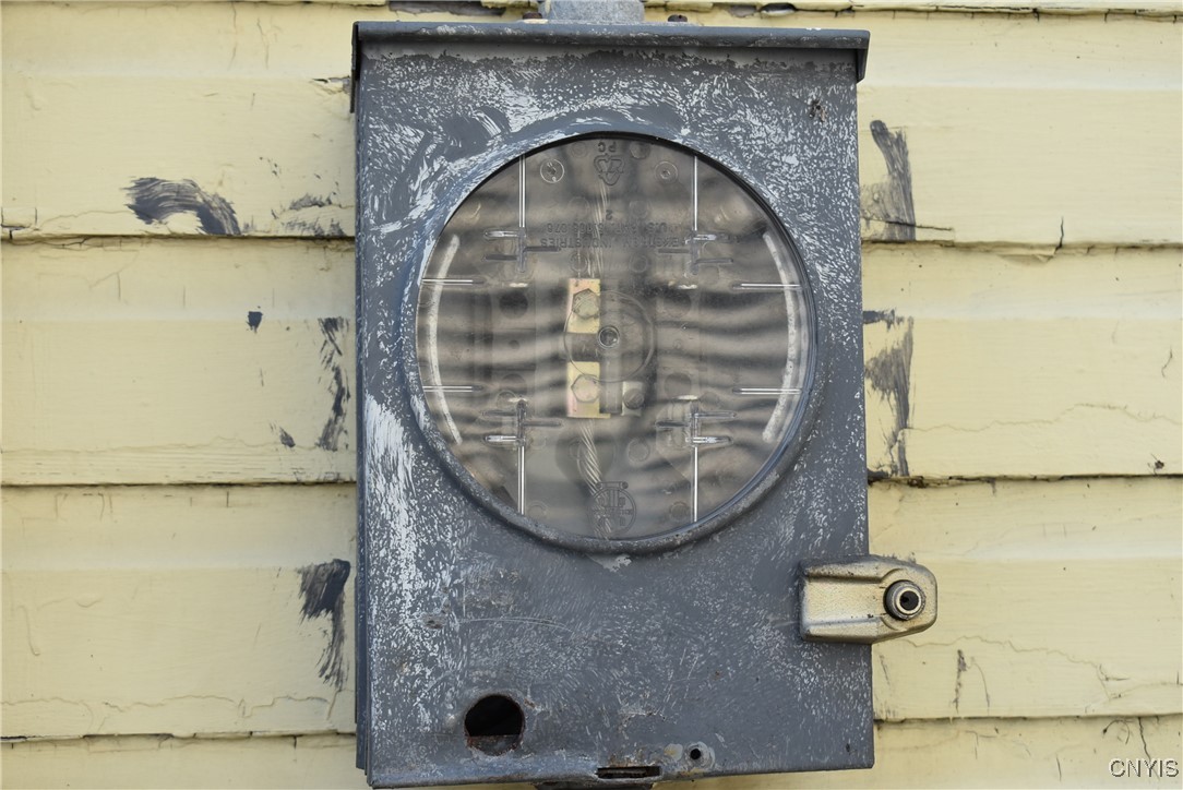 102 Herriman Street, Syracuse, New York image 8