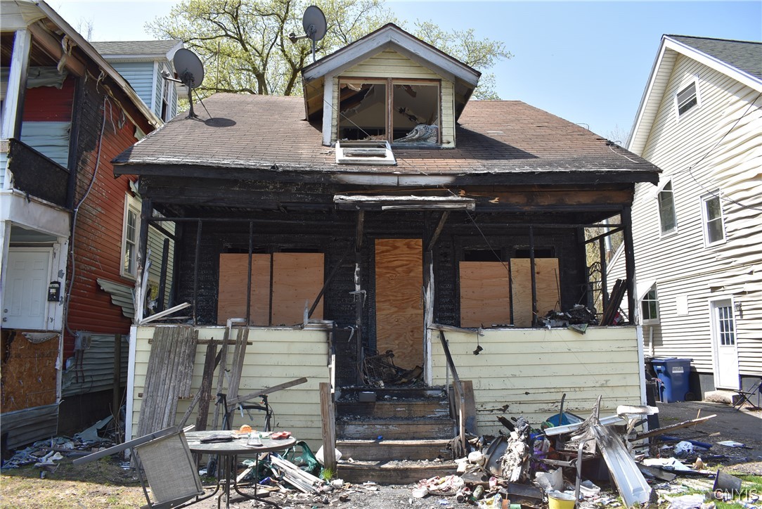 102 Herriman Street, Syracuse, New York image 3