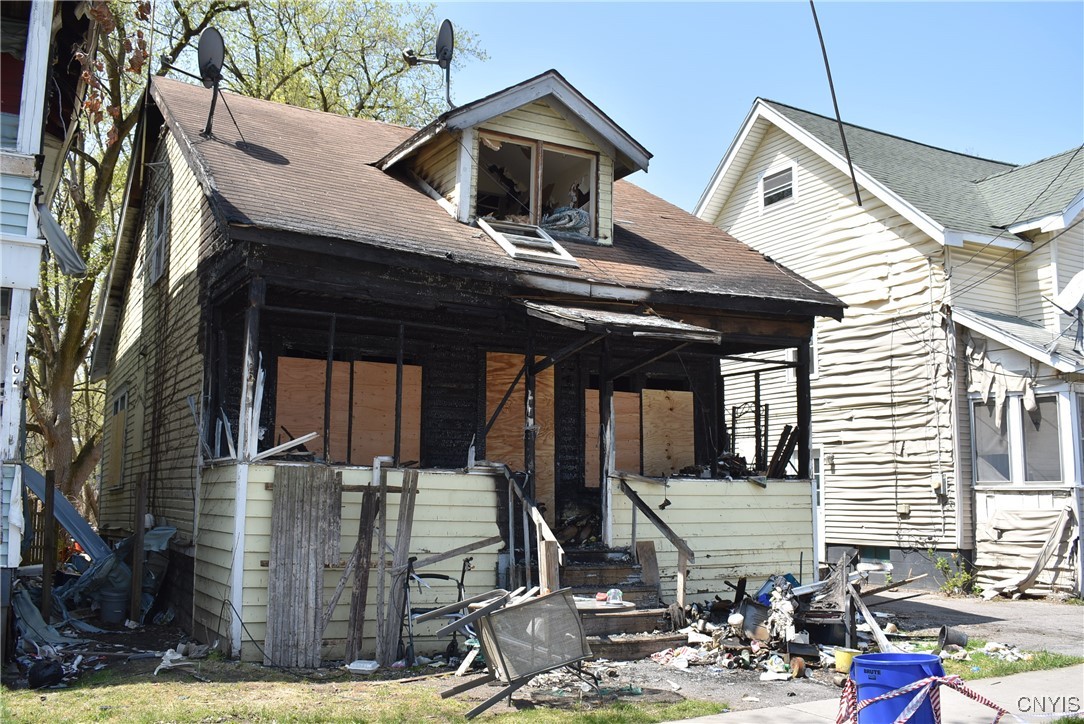 102 Herriman Street, Syracuse, New York image 1