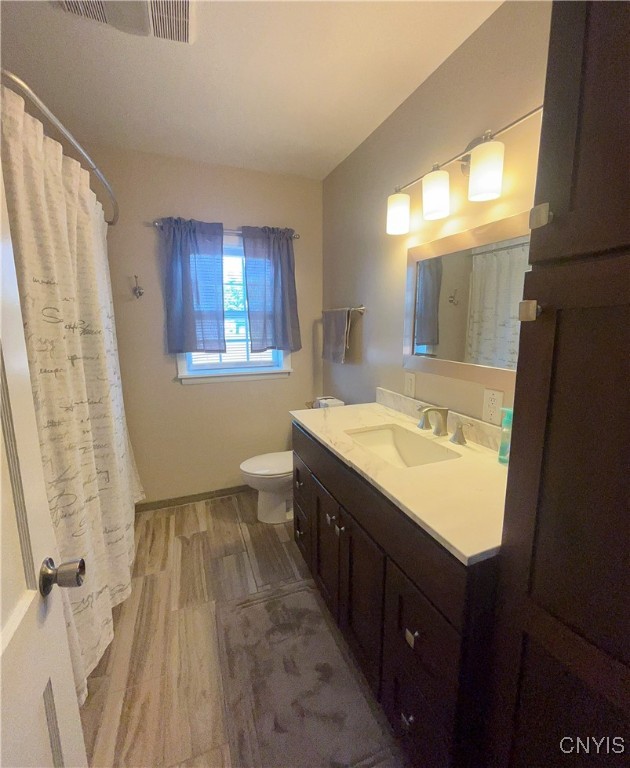 Cortlandville, New York 13045, United States, 6 Bedrooms Bedrooms, ,3 BathroomsBathrooms,Residential,Active,146069