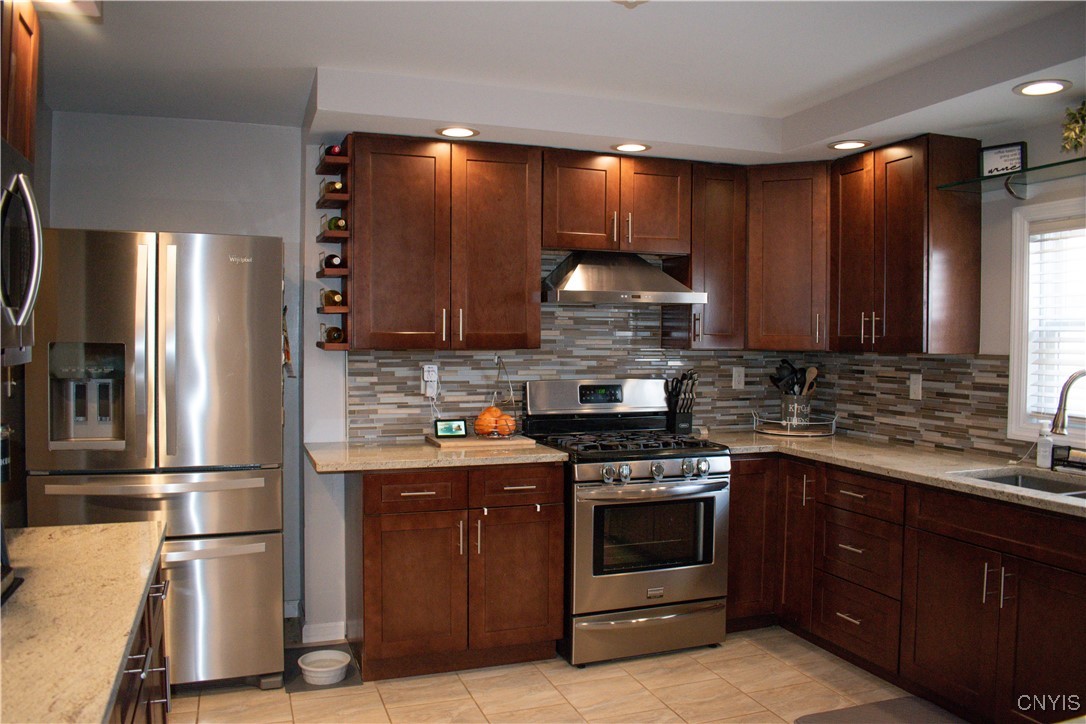 Cortlandville, New York 13045, United States, 6 Bedrooms Bedrooms, ,3 BathroomsBathrooms,Residential,Active,146069