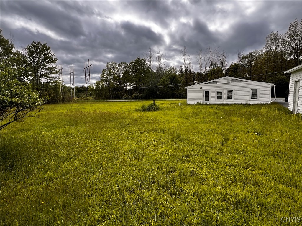 9572 Caughdenoy Road, Clay, New York image 3